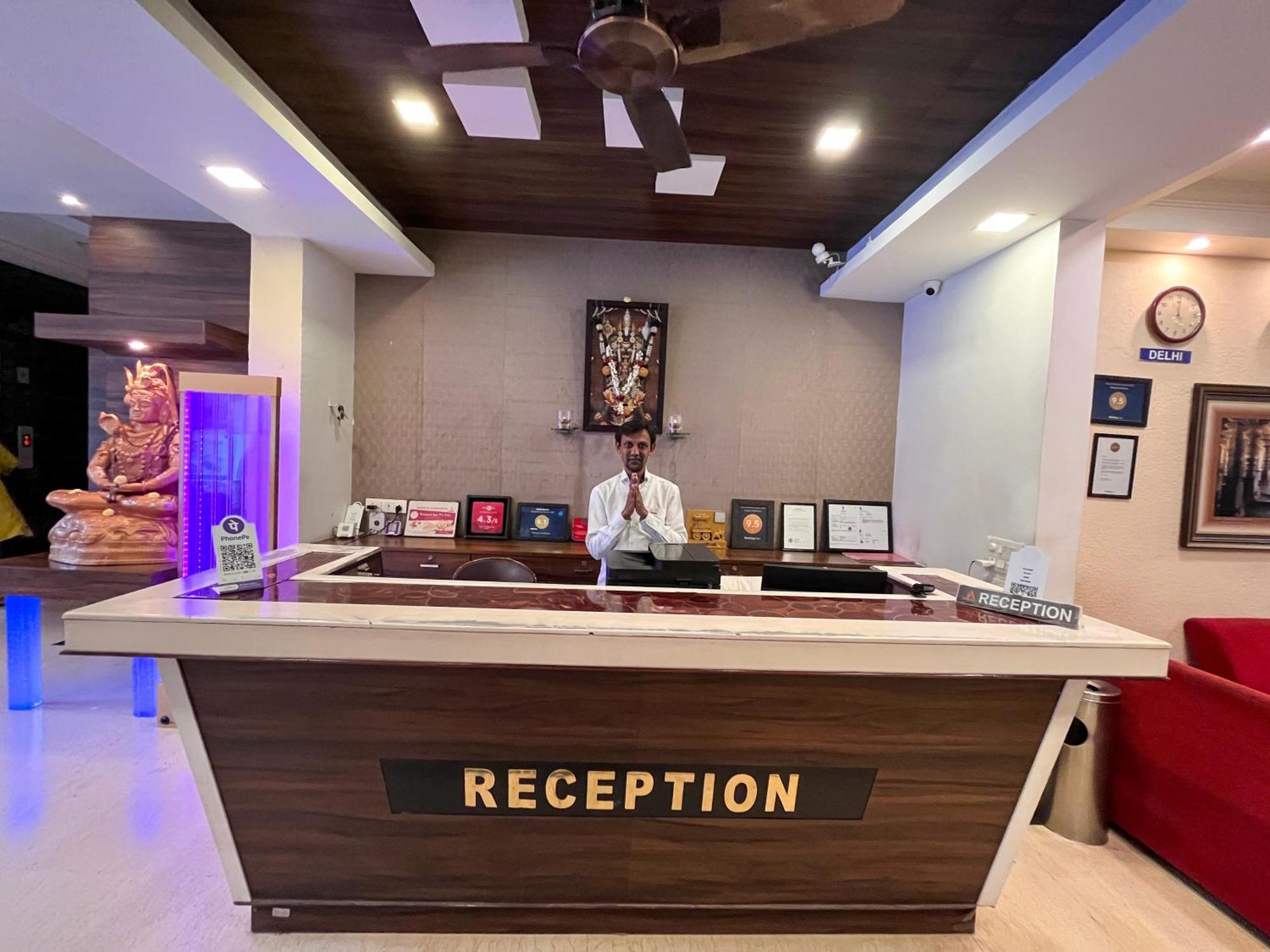 Ananya Comfortss Hospet Buitenkant foto