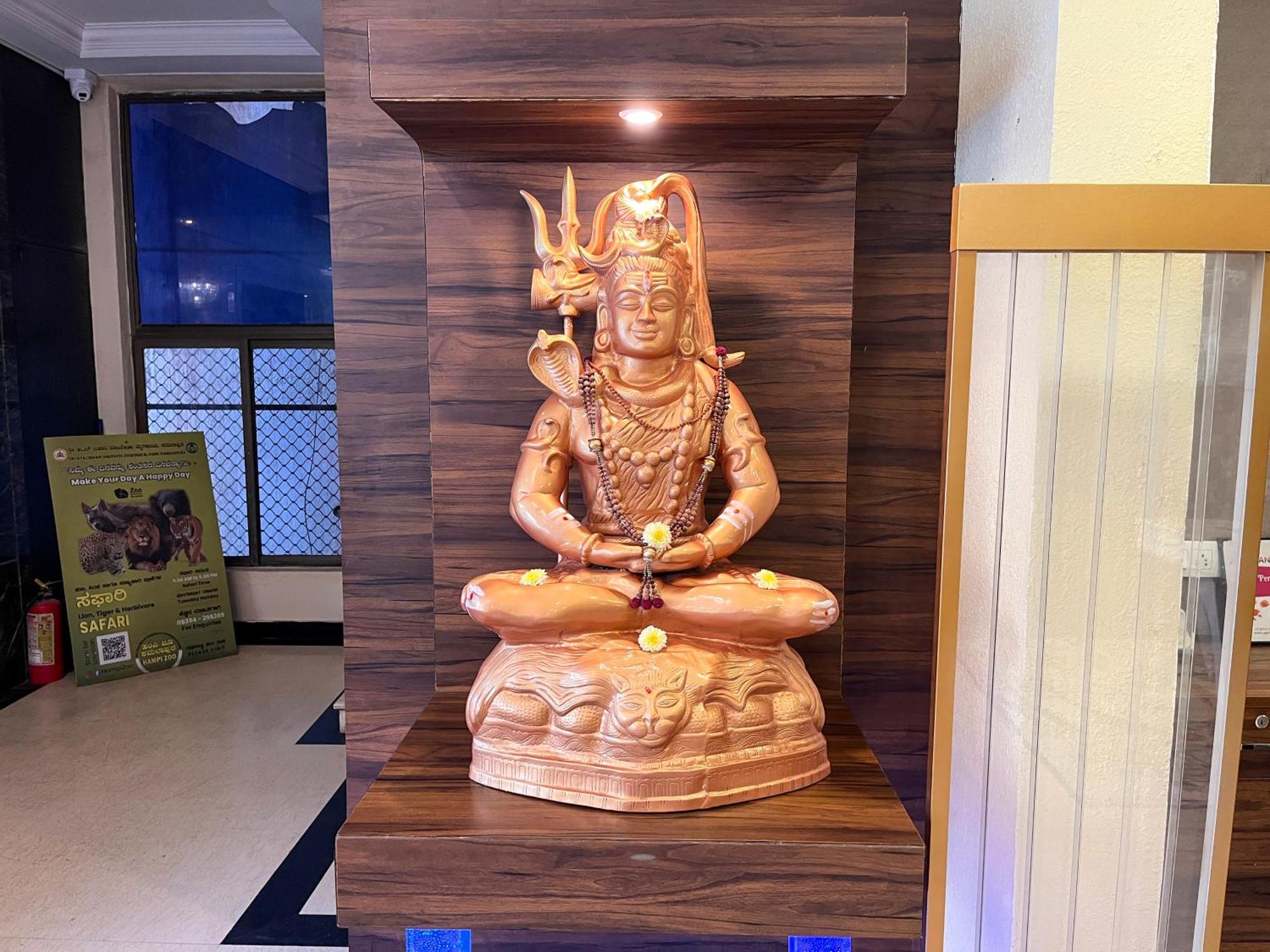 Ananya Comfortss Hospet Buitenkant foto